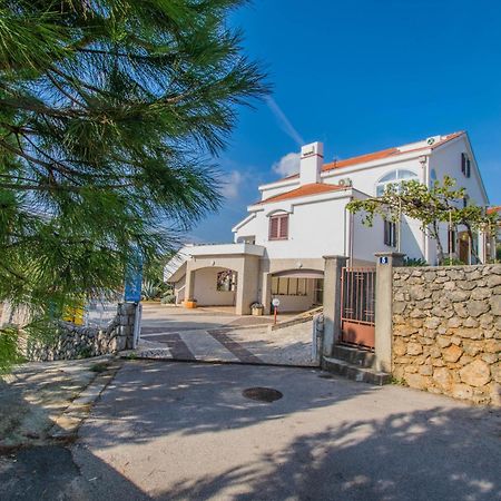 Apartments Grand & Plav In Krk Крк Экстерьер фото