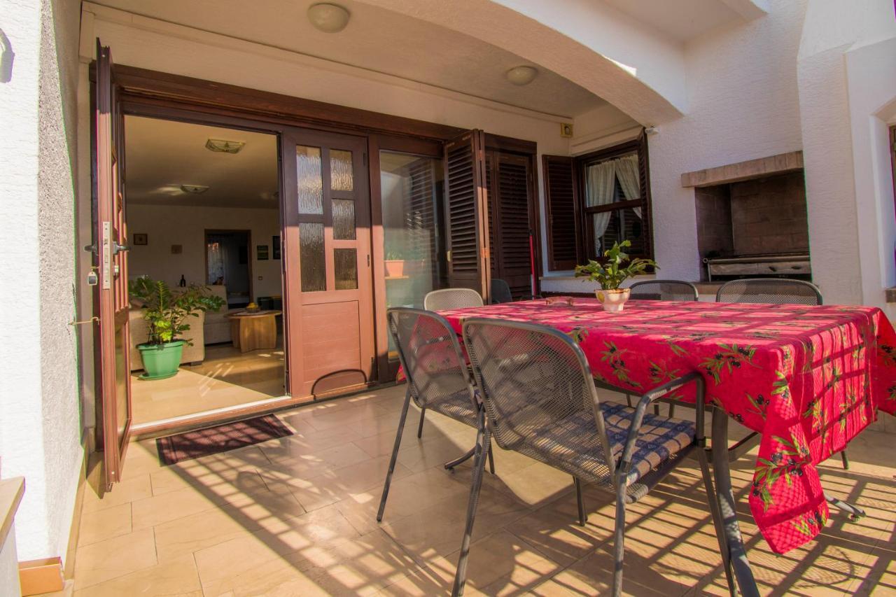 Apartments Grand & Plav In Krk Крк Экстерьер фото