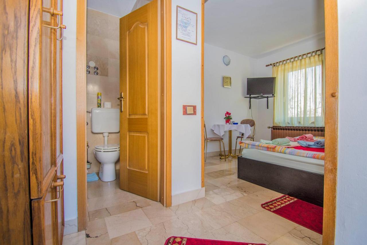 Apartments Grand & Plav In Krk Крк Экстерьер фото