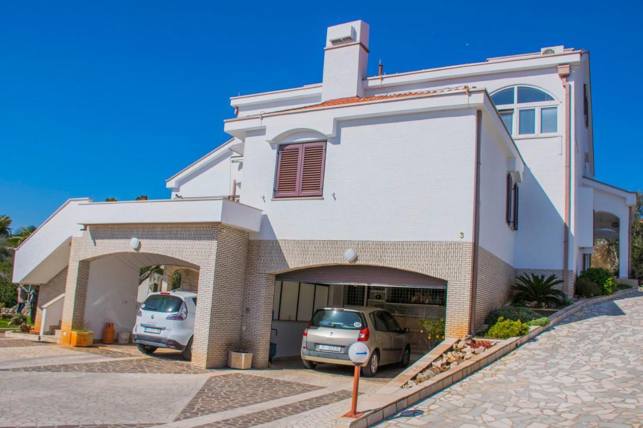 Apartments Grand & Plav In Krk Крк Экстерьер фото
