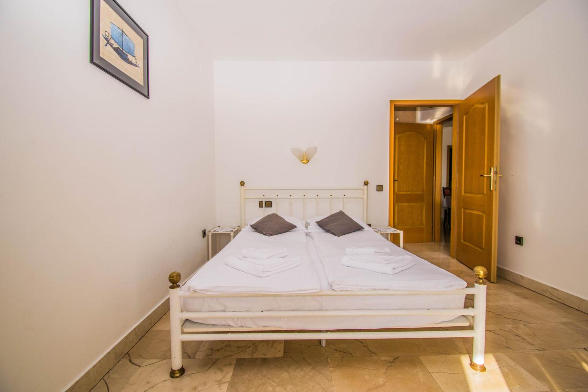 Apartments Grand & Plav In Krk Крк Экстерьер фото